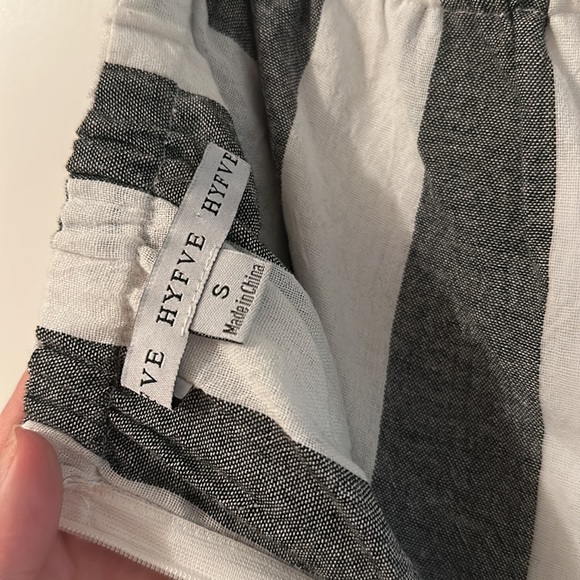 Strapless grey and white striped romper - Picture 5 of 5